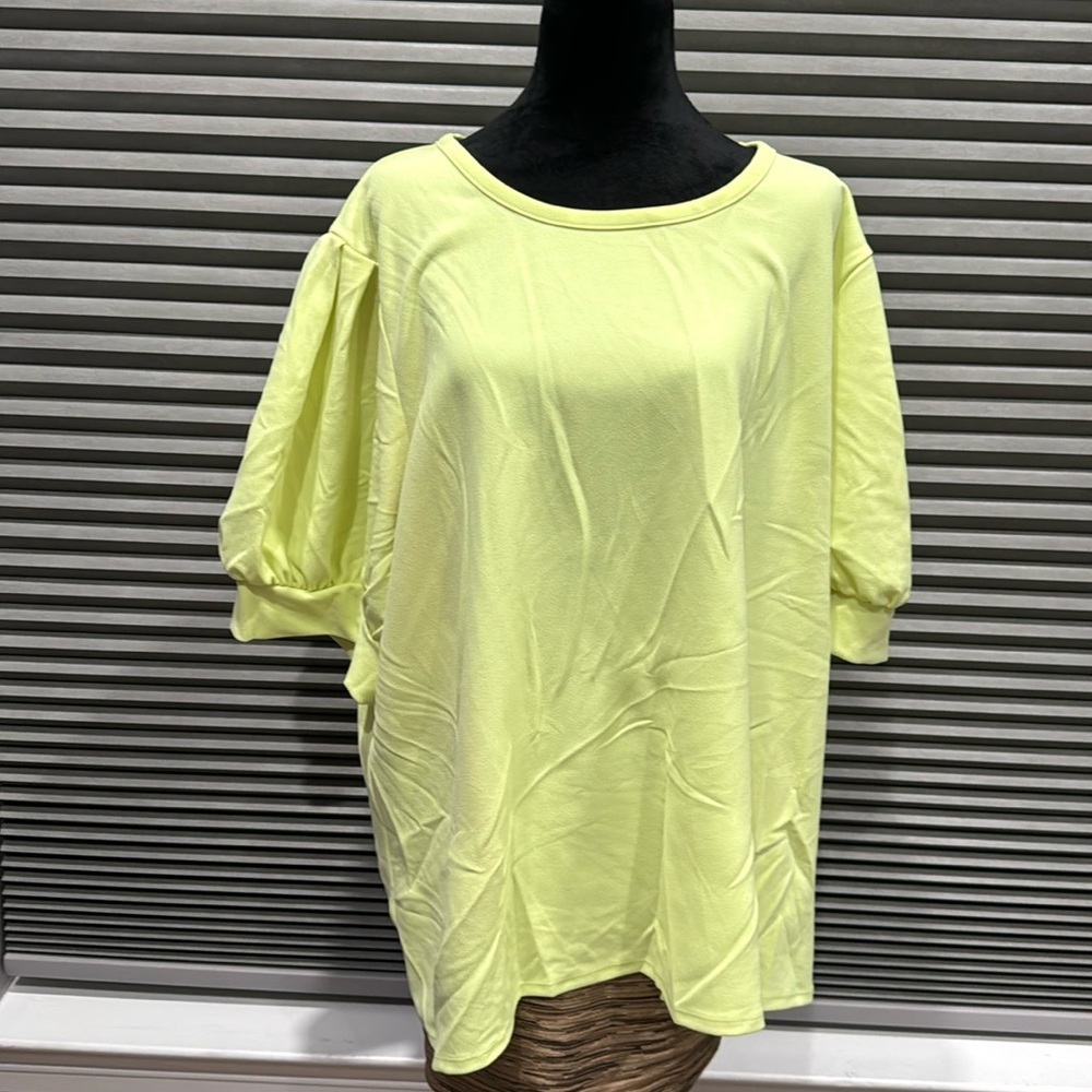 Short sleeve blouse